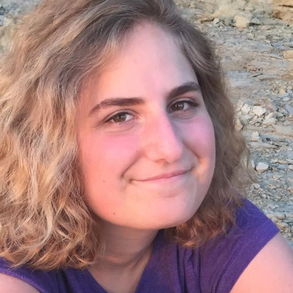 Meet your Posher, Maris